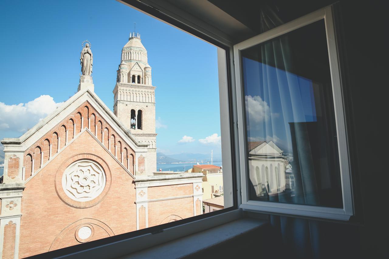 Il Viaggiatore Gaeta Medievale B&B Esterno foto