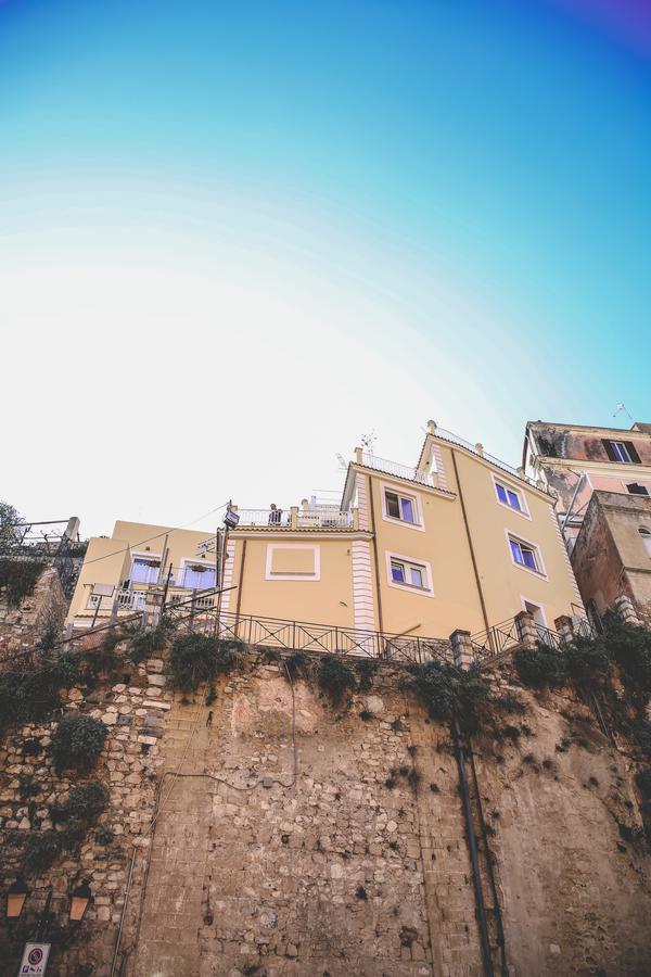 Il Viaggiatore Gaeta Medievale B&B Esterno foto
