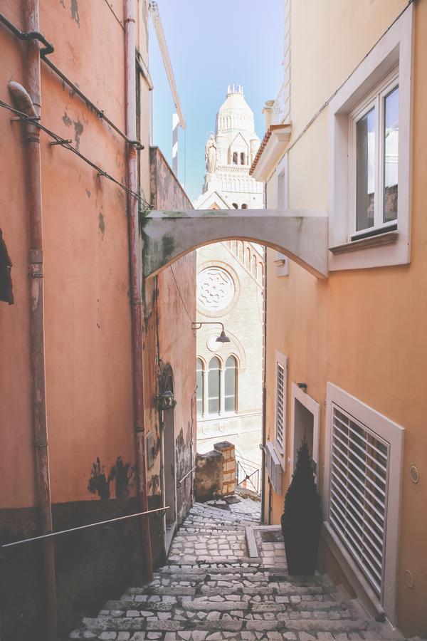 Il Viaggiatore Gaeta Medievale B&B Esterno foto